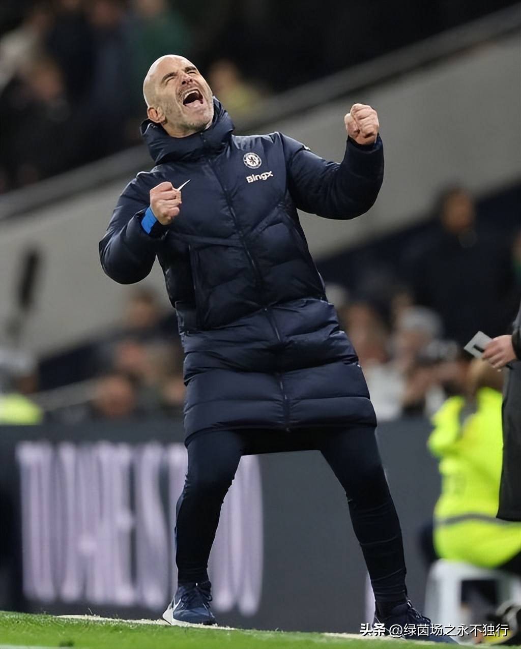 德罗巴迎来二十赛季高光表现，快船球迷沸腾！的简单介绍