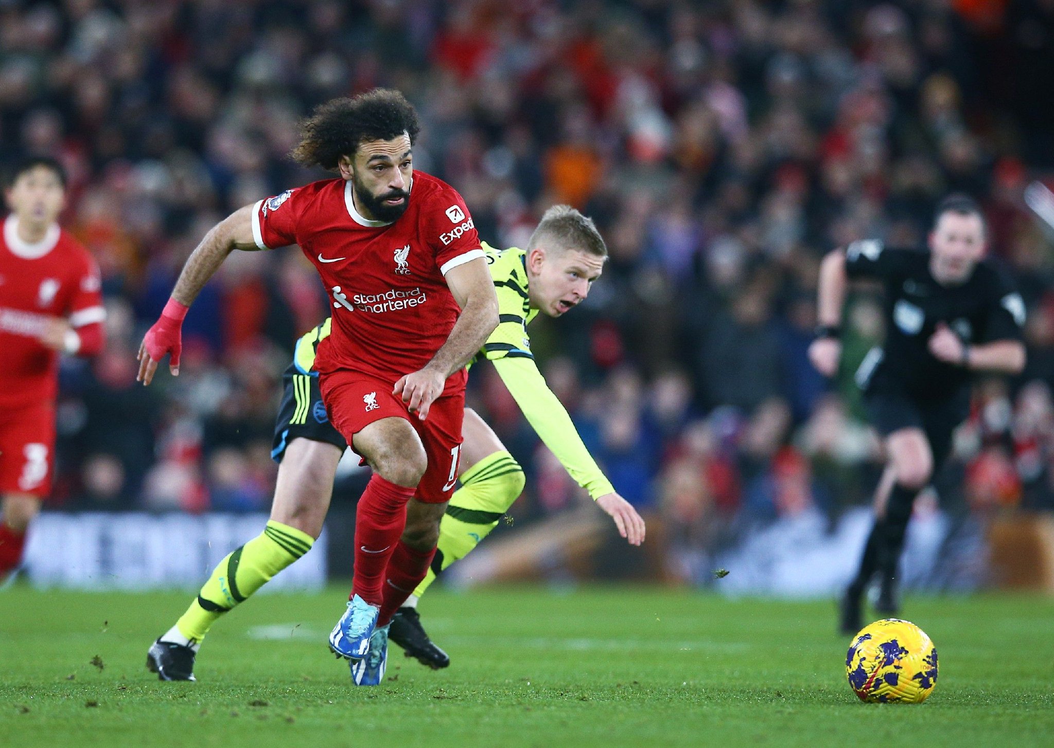 包含萨拉赫回归赛场,比分优势明显首场状态亮眼,G2观众沸腾!的词条 包含萨拉赫回归赛场,比分优势明显首场状态亮眼,G2观众沸腾!的词条