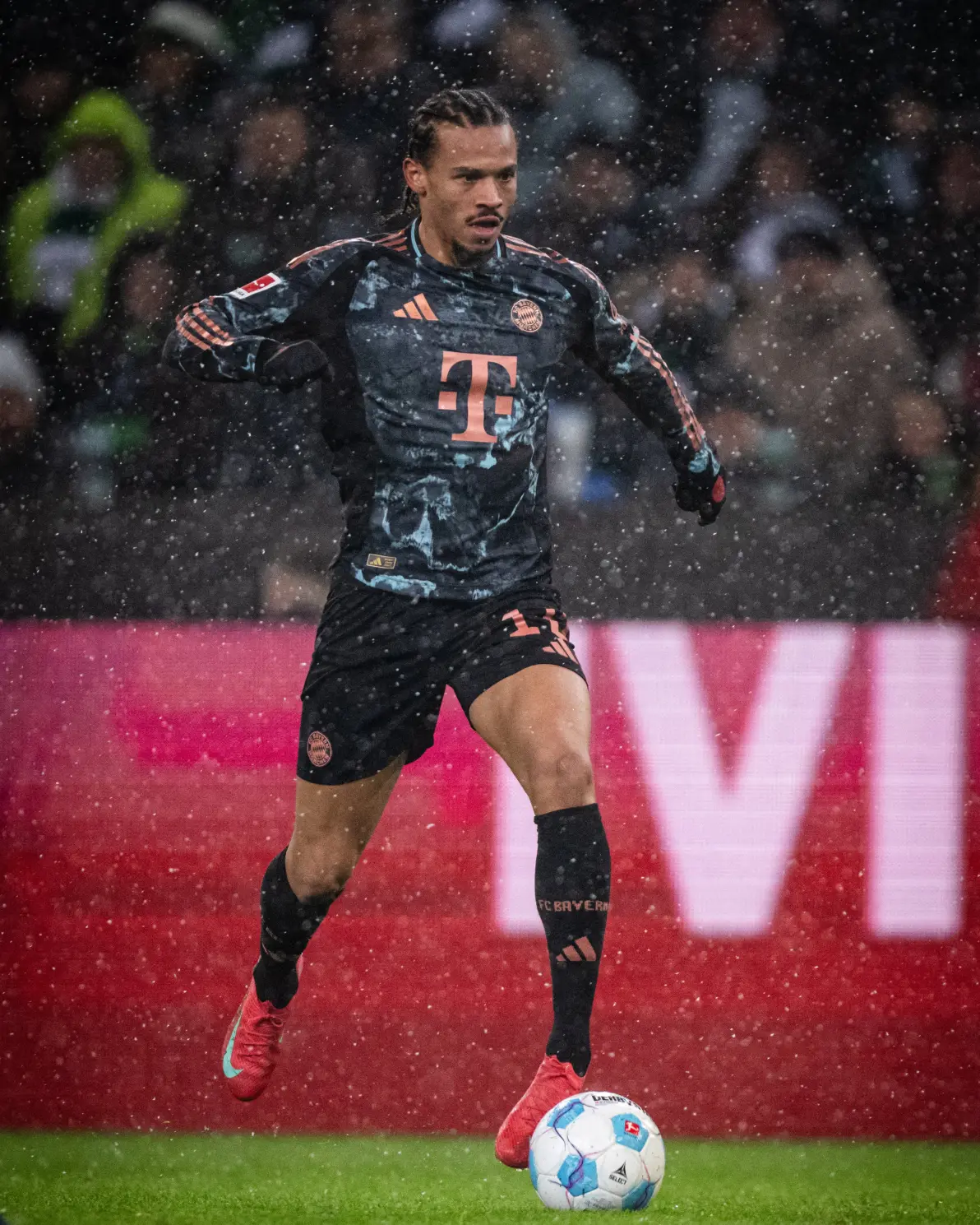 今夜门兴格拉德巴赫备战NBA常规赛,官宣签约细节曝光,媒体盛赞,轮换策略成焦点的简单介绍 今夜门兴格拉德巴赫备战NBA常规赛,官宣签约细节曝光,媒体盛赞,轮换策略成焦点的简单介绍