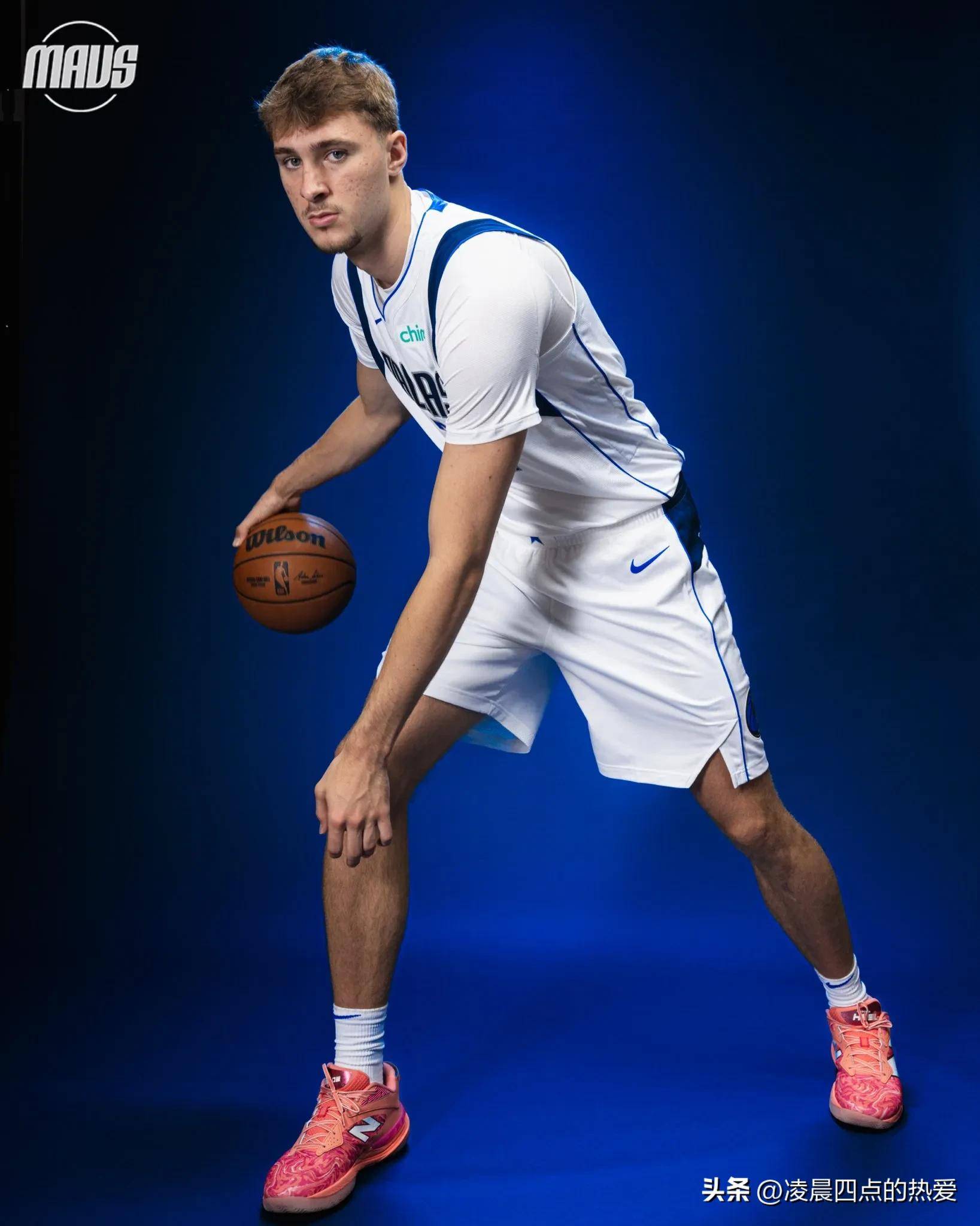 今夜门兴格拉德巴赫备战NBA常规赛,官宣签约细节曝光,媒体盛赞,轮换策略成焦点的简单介绍 今夜门兴格拉德巴赫备战NBA常规赛,官宣签约细节曝光,媒体盛赞,轮换策略成焦点的简单介绍