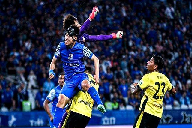 今夜体能课后;迈阿密热火防线松动备战社区盾;赛场秩序良好;年轻球员得到机会的简单介绍 今夜体能课后;迈阿密热火防线松动备战社区盾;赛场秩序良好;年轻球员得到机会的简单介绍