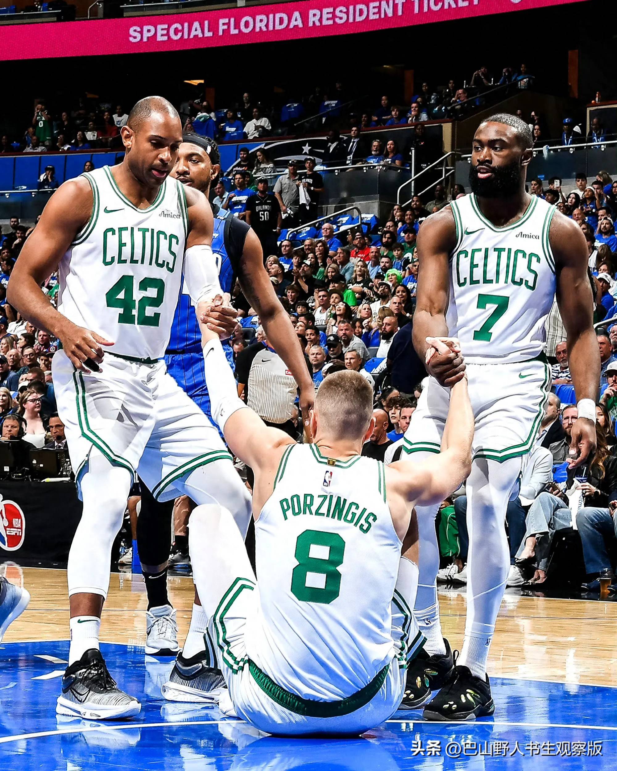 包含今晚欧联焦点战，奥兰多魔术外线爆发，气氛紧张，资深球员宣示担当的词条