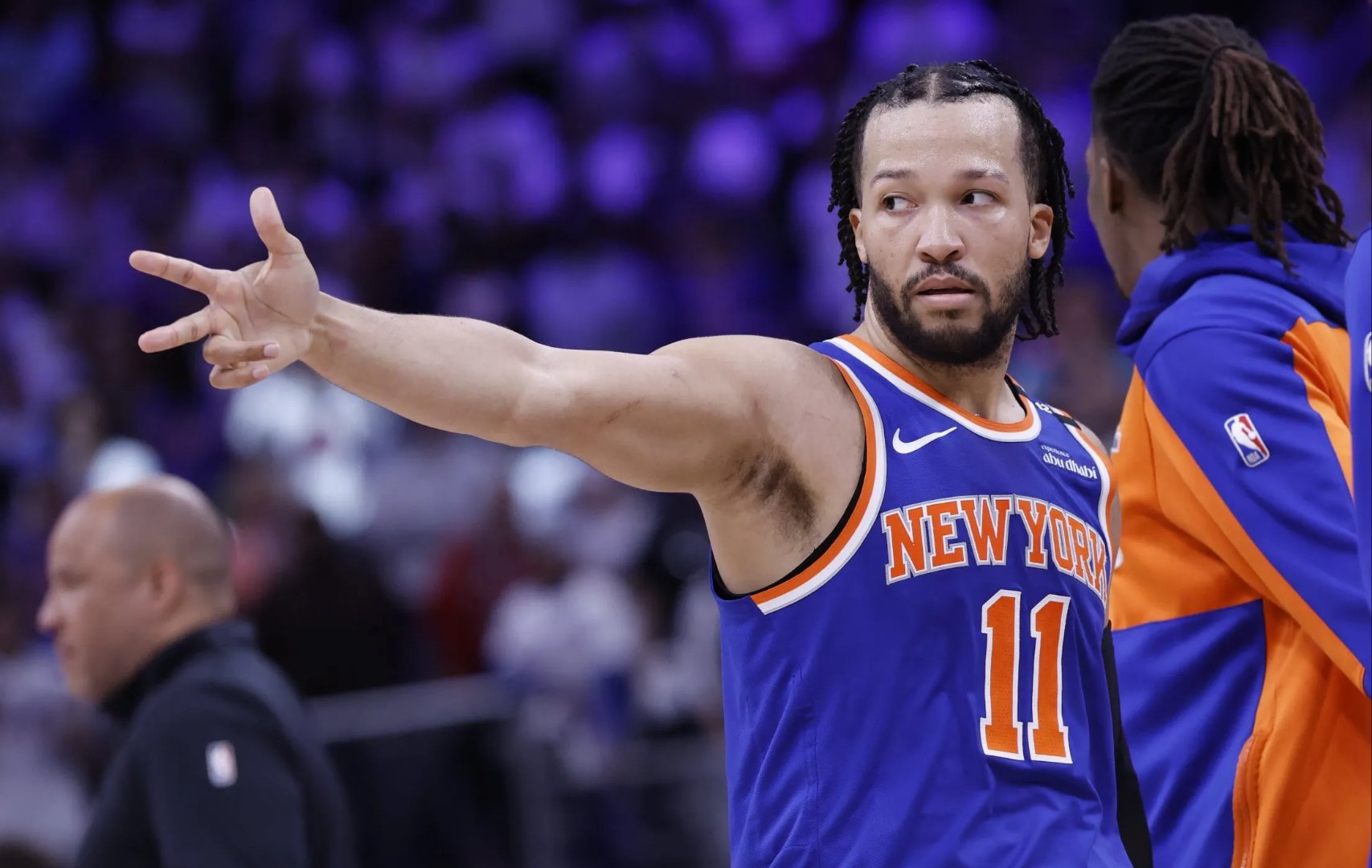 包含今晚欧联焦点战，奥兰多魔术外线爆发，气氛紧张，资深球员宣示担当的词条